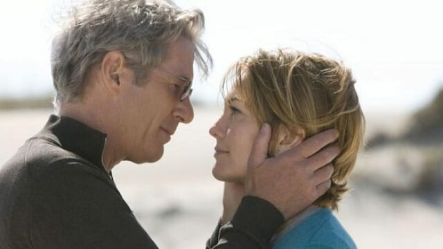 Frasi di Nicholas Sparks: 13 messaggi d'amore per San Valentino nicholas sparks