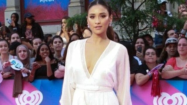 Shay Mitchell - Marlene King - Pretty Little Liars - revival - spin-off