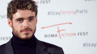 Le 15 volte che avresti voluto essere la fidanzata di Richard Madden