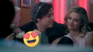 Riverdale: Lili Reinhart parla della prima volta che ha visto Cole Sprouse