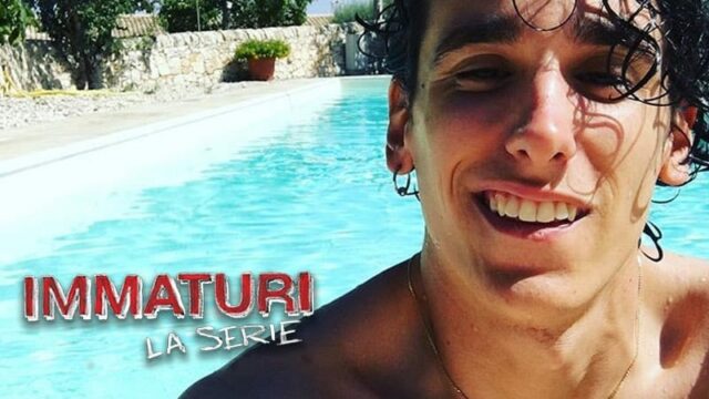 IMMATURI LA SERIE Andrea Carpenzano: chi è il volto di Savino