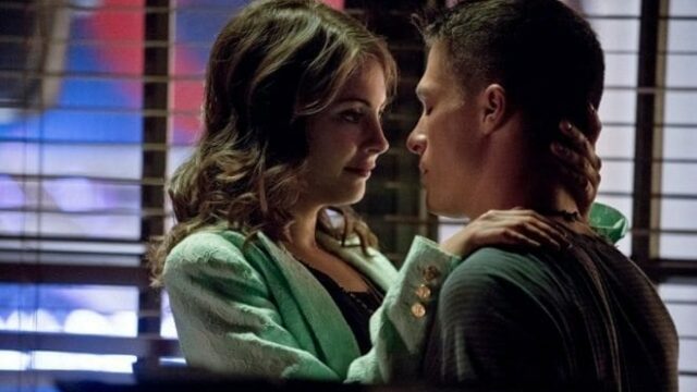 Colton Haynes in Arrow: tutti i dettagli sul ritorno di Roy Harper