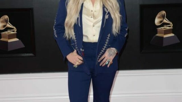 Kesha - Grammy 2018 look