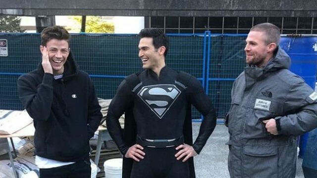 Arrowverse crossover 2018 foto: gli scatti dal set e le teorie a riguardo