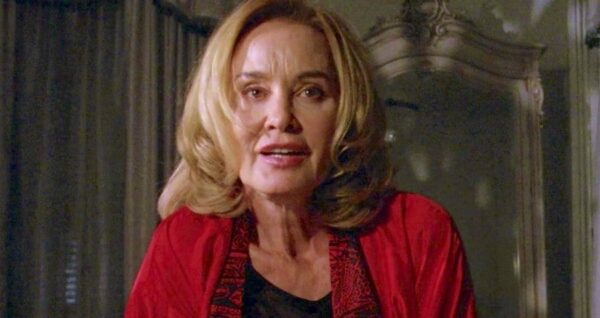 American Horror Story 8 Jessica Lange finale di Apocalypse