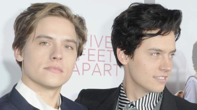 Cole Sprouse Dylan A un metro da te