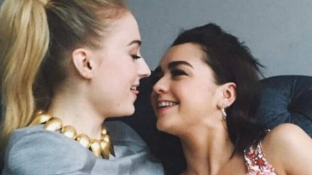 sophie turner e maisie williams