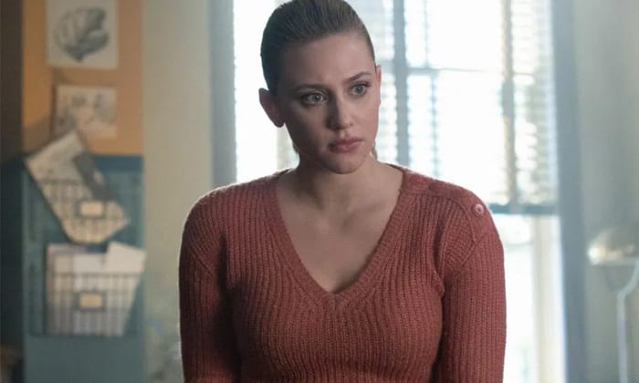 Betty Cooper si trasferisce alla Stonewall Prep? Gli indizi