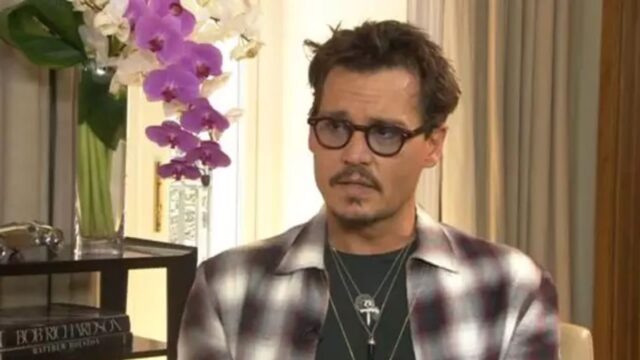 johnny depp tabloid hackerato telefono