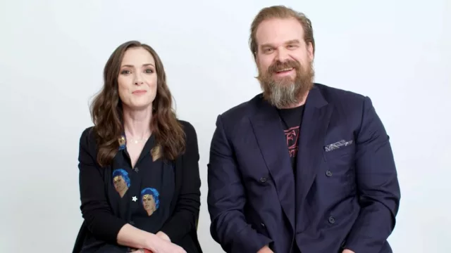 David Harbour Stranger Things celebra collega Winona Ryder